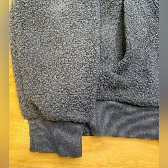 Zyia Active Womens Black Leopard Flying V Fleece Zipper Jacket Size Small - Picture 7 of 8